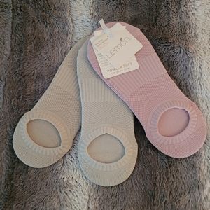Lemon Socks NWT